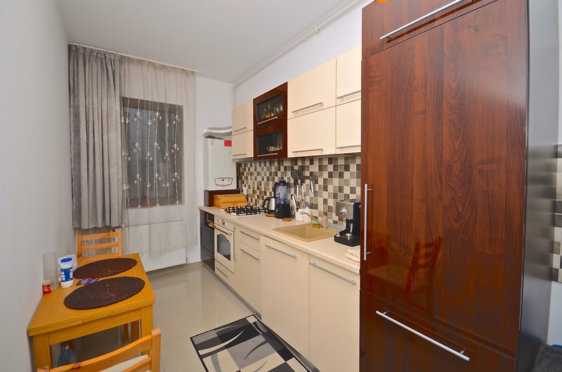 Fundeni, Dragonul Rosu